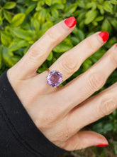 Cargar imagen en el visor de la galería, 0971: Vintage & Old: 9ct Gold Round Cut Amethyst Solitaire Ring- mature hues.
