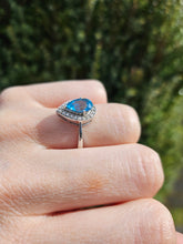 Load image into Gallery viewer, 6023:Vintage: 9ct White Gold Pear Cut Vivid Blue Topaz 20 Diamonds Cocktail Ring-superb