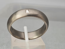 Load image into Gallery viewer, 2912: Vintage: Rare Titanium & Princes Cut Diamond Solitaire Band - strong design – superb condition