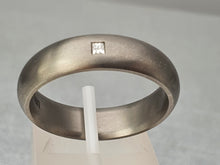 Load image into Gallery viewer, 2912: Vintage: Rare Titanium & Princes Cut Diamond Solitaire Band - strong design – superb condition