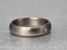 Load image into Gallery viewer, 2912: Vintage: Rare Titanium & Princes Cut Diamond Solitaire Band - strong design – superb condition