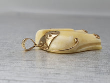 Load image into Gallery viewer, 3467: Vintage & Heavy 14ct Gold White Elephant Pendant - nice detail splendid condition