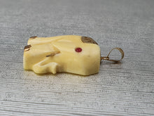 Load image into Gallery viewer, 3467: Vintage & Heavy 14ct Gold White Elephant Pendant - nice detail splendid condition