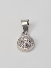 Load image into Gallery viewer, Vintage: 14ct White Gold Simulated Diamonds Pendant - beautifully made