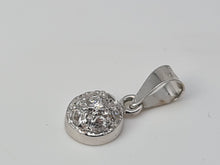 Load image into Gallery viewer, Vintage: 14ct White Gold Simulated Diamonds Pendant - beautifully made