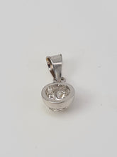 Load image into Gallery viewer, Vintage: 14ct White Gold Simulated Diamonds Pendant - beautifully made