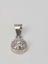 Load image into Gallery viewer, Vintage: 14ct White Gold Simulated Diamonds Pendant - beautifully made