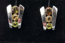 Load image into Gallery viewer, 4762: Vintage: 9ct White Gold Multi-Gemstone Stud Earrings- Peridot, Topaz & Andalusite- rare