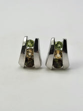 Load image into Gallery viewer, 4762: Vintage: 9ct White Gold Multi-Gemstone Stud Earrings- Peridot, Topaz & Andalusite- rare