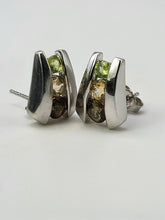 Load image into Gallery viewer, 4762: Vintage: 9ct White Gold Multi-Gemstone Stud Earrings- Peridot, Topaz & Andalusite- rare