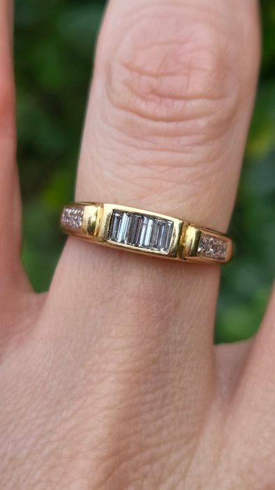 Vintage: 18ct Yellow Gold 12 Diamond 0.54ct Half-Eternity Stacker Ring