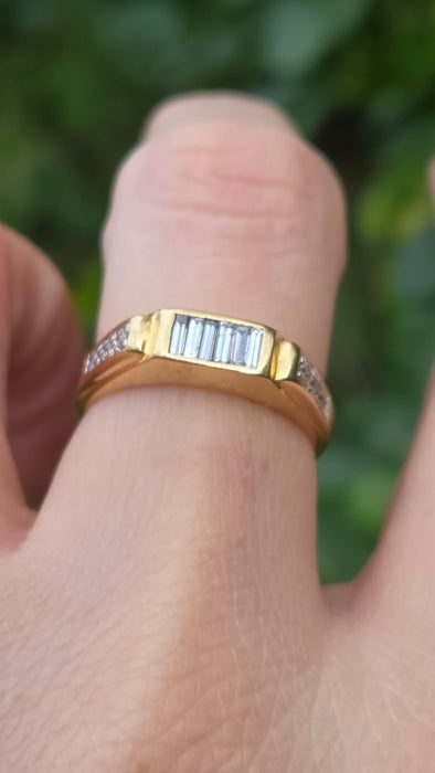Vintage: 18ct Yellow Gold 12 Diamond 0.54ct Half-Eternity Stacker Ring
