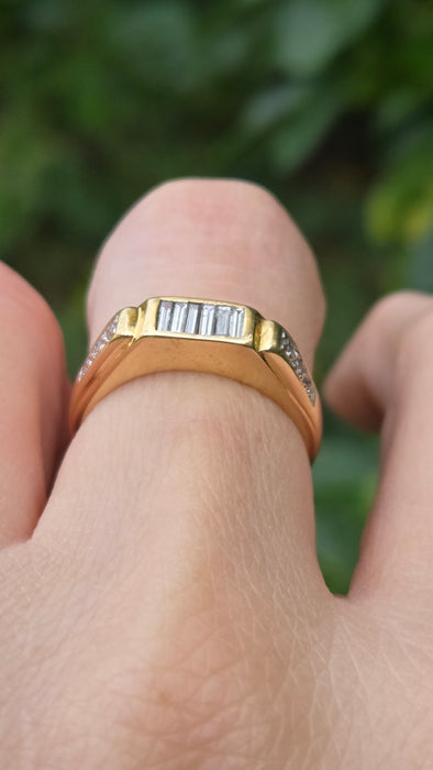 Vintage: 18ct Yellow Gold 12 Diamond 0.54ct Half-Eternity Stacker Ring