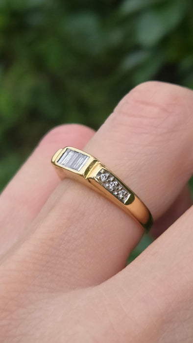 Vintage: 18ct Yellow Gold 12 Diamond 0.54ct Half-Eternity Stacker Ring