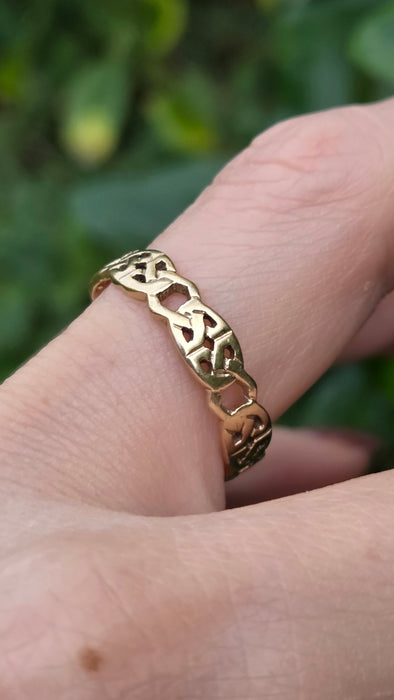 Vintage: 9ct Yellow Gold Openwork Celtic Weave Lovers Band