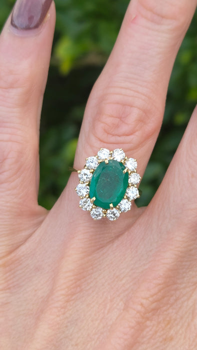 Vintage: 18ct Yellow Gold Emerald 2.45ct & Diamond 1.50ct Oval Cluster Dress Ring — From 1980