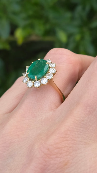 Vintage: 18ct Yellow Gold Emerald 2.45ct & Diamond 1.50ct Oval Cluster Dress Ring — From 1980
