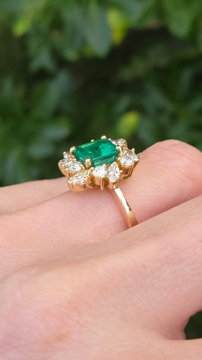 Vintage: 18ct Yellow Gold Emerald 2.42ct & Diamond 1.50ct Artisan Cluster Ring