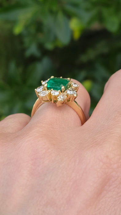 Vintage: 18ct Yellow Gold Emerald 2.42ct & Diamond 1.50ct Artisan Cluster Ring