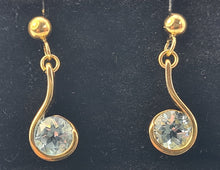 Load image into Gallery viewer, 5341: Vintage:9ct Gold round Cut Swiss Blue Topaz Drop Earrings- lovely cut and colours
