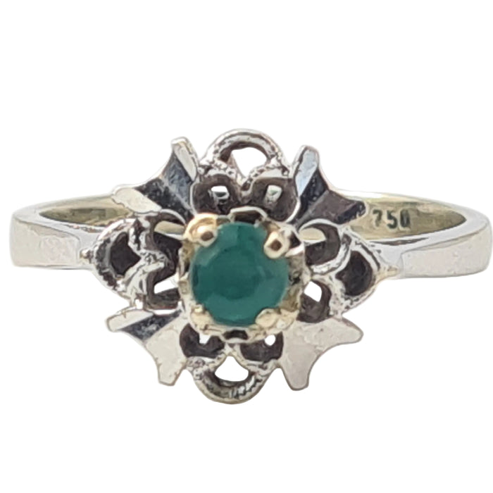5372: Vintage: 18ct White Gold Emerald Geometric Set Cocktail Ring- pristine condition- nice weigh