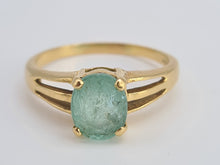 Load image into Gallery viewer, 0153: Vintage &amp; Rare; 18ct Gold Green Paraiba Tourmaline Solitaire- simple beauty
