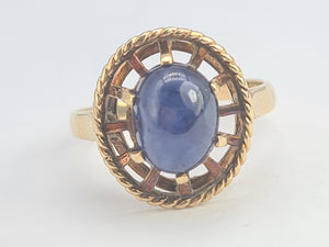 5518: Vintage & Rare: 9ct Gold Large Blue Sapphire Carbuncle" Solitaire- from 1978