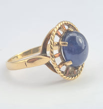 Load image into Gallery viewer, 5518: Vintage &amp; Rare: 9ct Gold Large Blue Sapphire Carbuncle&quot; Solitaire- from 1978
