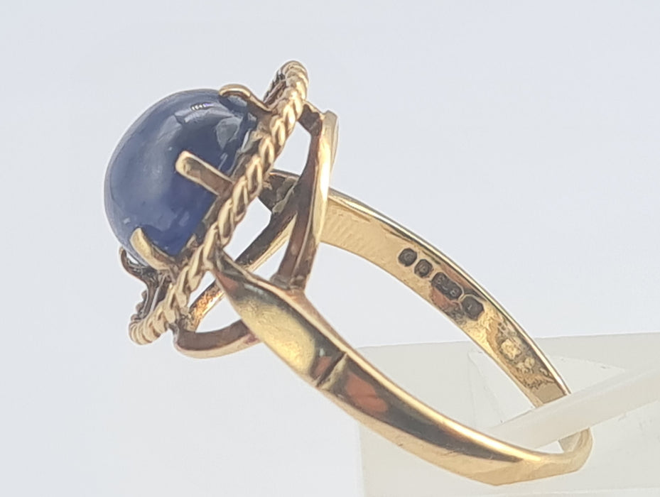 6014 Vintage & Rare: 9ct Gold Large Blue Sapphire "Carbuncle" Solitaire- from 1978