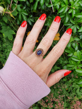 Load image into Gallery viewer, 5518: Vintage &amp; Rare: 9ct Gold Large Blue Sapphire Carbuncle&quot; Solitaire- from 1978
