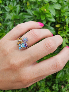 6016:Vintage: 18ct White Gold Topaz, Citrines, Amethysts Multi Gem "Butterflies" Ring- lovely colour combination,