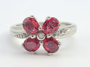 5575:Vintage: 18ct white Gold 4 Rubies 5 Brilliant Cut Diamonds Cocktail Ring- crisp eye candy