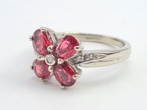 5575:Vintage: 18ct white Gold 4 Rubies 5 Brilliant Cut Diamonds Cocktail Ring- crisp eye candy