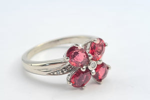 5575:Vintage: 18ct white Gold 4 Rubies 5 Brilliant Cut Diamonds Cocktail Ring- crisp eye candy