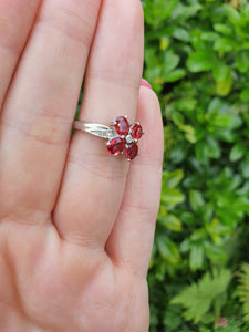 5575:Vintage: 18ct white Gold 4 Rubies 5 Brilliant Cut Diamonds Cocktail Ring- crisp eye candy