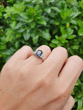 Load image into Gallery viewer, 0103: Vintage &amp; Rare: 18ct White Gold Teal Sapphire(1.85ct) Diamonds (0.5ct) Trefoil Set Ring
