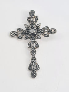 5665:Vintage & Rare: 9ct White Gold Black Diamond Encrusted Cross Pendant- superb