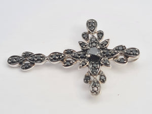 5665:Vintage & Rare: 9ct White Gold Black Diamond Encrusted Cross Pendant- superb