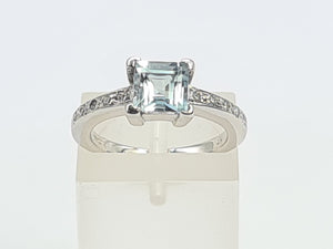 5706: Vintage; 18ct White Gold Princess Cut Aquamarine 10 Diamonds Dress Ring- -  Elegant eye candy