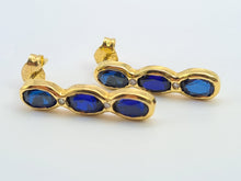 Cargar imagen en el visor de la galería, 5752: Vintage: 18ct Gold Blue Sapphires Diamonds Drop Dangle Earrings- gorgeous stones, classic style,
