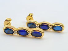 Cargar imagen en el visor de la galería, 5752: Vintage: 18ct Gold Blue Sapphires Diamonds Drop Dangle Earrings- gorgeous stones, classic style,
