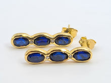 Cargar imagen en el visor de la galería, 5752: Vintage: 18ct Gold Blue Sapphires Diamonds Drop Dangle Earrings- gorgeous stones, classic style,
