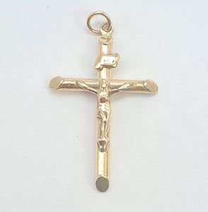 5609:Vintage: 9ct Gold Crucifix pendant 2.5cm - lovely condition