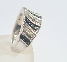 Load image into Gallery viewer, 5773: Vintage: 9ct White Gold &quot;Salt &amp; Pepper&quot; Black White Diamonds Dress Ring- fabulous sparkle
