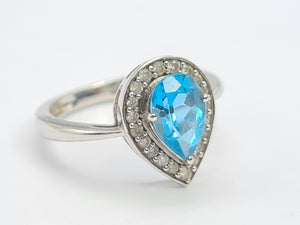 5782:Vintage: 9ct White Gold Pear Cut Vivid Blue Topaz 20 Diamonds Cocktail Ring- gorgeous- nice weight