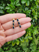 Cargar imagen en el visor de la galería, 5752: Vintage: 18ct Gold Blue Sapphires Diamonds Drop Dangle Earrings- gorgeous stones, classic style,
