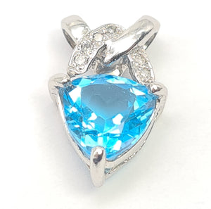 5856:   Vintage: 9ct White Gold Trillion Cut Swiss Blue Topaz Diamonds Pendant- effervescent eye candy