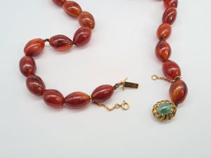 5875: Vintage; 14ct Gold Jade Cabochon Red Carnelian Necklace- statement piece, lovely combination