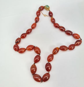 5875: Vintage; 14ct Gold Jade Cabochon Red Carnelian Necklace- statement piece, lovely combination