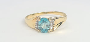 5919: Vintage; 9ct Gold Swiss Blue Topaz Brilliant Cut Diamonds Cocktail Ring- sparkling beauty